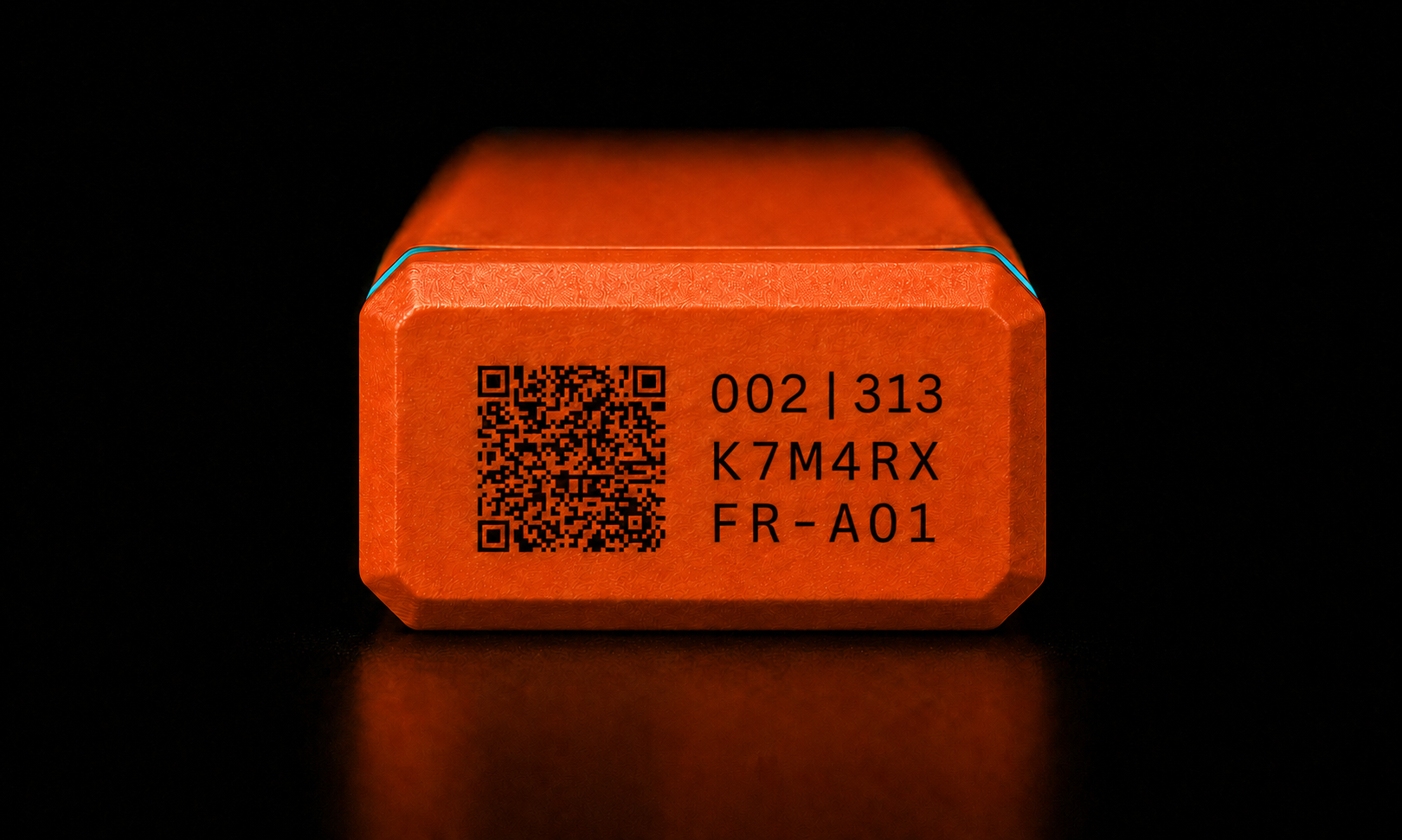 End cap of the Evidence Collector with QR code, example founder number 002/313, serial K7M4RX and location code FR-A01